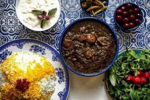 دستور پخت قورمه سبزی خوشمزه مجلسی | بیا تا بهت راز قورمه سبزی های خوشمزه مامان بزرگها رو بگم + فوت کوزه گری