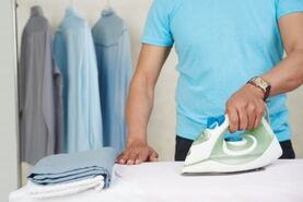 بهترین راه حل تمیز کردن کف اتوی معمولی و بخار

