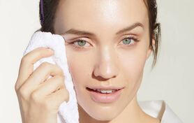 چند راهکار عالی برای کاهش چربی پوست | چگونه چربی پوست را کاهش دهیم؟