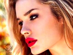 شما هم فکر میکنید زشت هستید؟ | درمان سریع سندرم خودزشت پنداری + روش ها