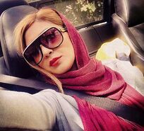 مریم معصومی در کنار پدرش