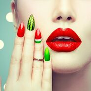 ترند جاری کش طرح ناخن یلدایی بسیار جذاب | امسال بدرخش تو فامیل