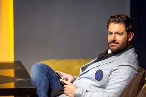 عکس نامتعارف محمدرضا گلزار در خارج از کشور | محمدرضا گلزار به دردسر بزرگی می افتد؟