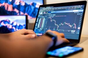ابزارهای ضروری در مسیر موفقیت مالی: از زیرساخت‌های متاتریدر تا هوش برنامه‌نویسی MQL4